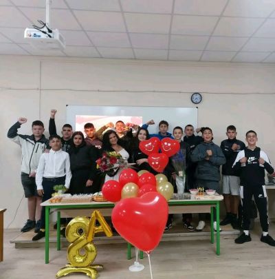 Благотворителна кампания под наслов "Коледа за всички деца от класа" - ПТГ Васил Левски - Горна Оряховица